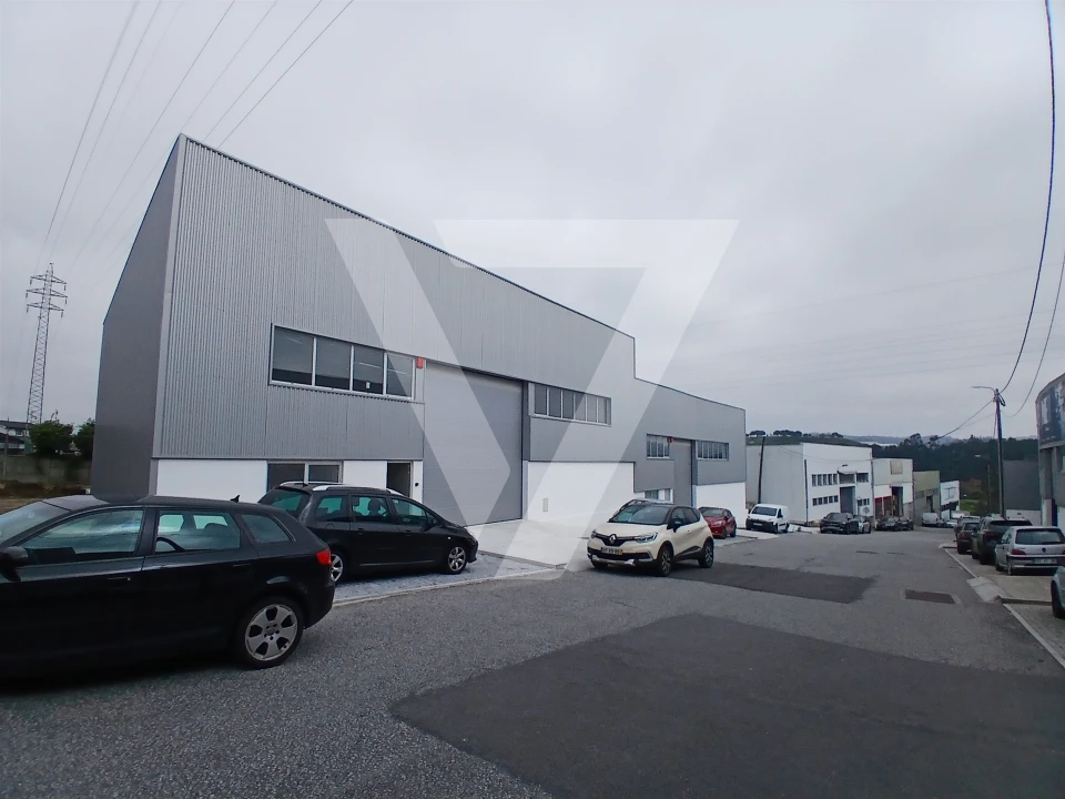 Armazém para Arrendamento em Rio Tinto Foto 6