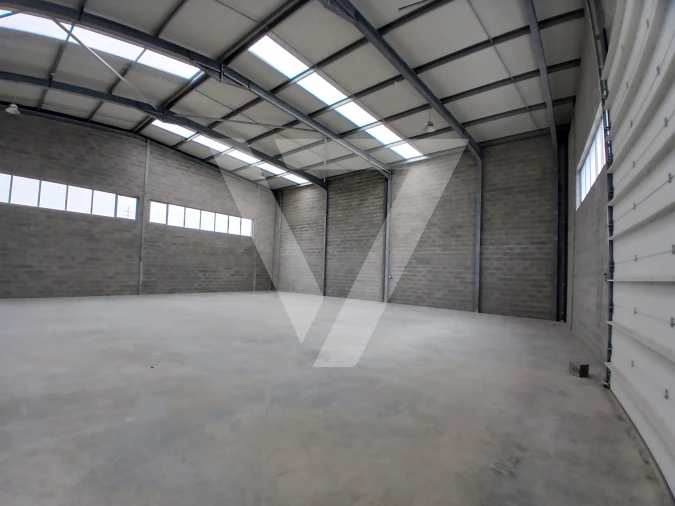 Armazém para Arrendamento em Rio Tinto Foto 22