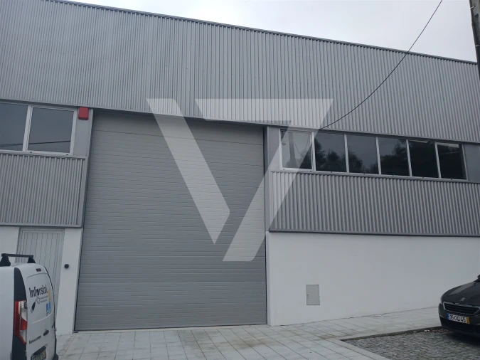 Armazém para Arrendamento em Rio Tinto Foto 4