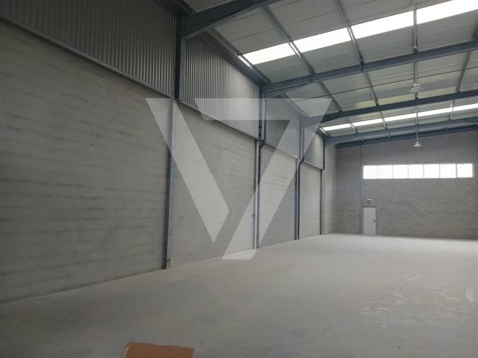 Armazém para Arrendamento em Rio Tinto Foto 17