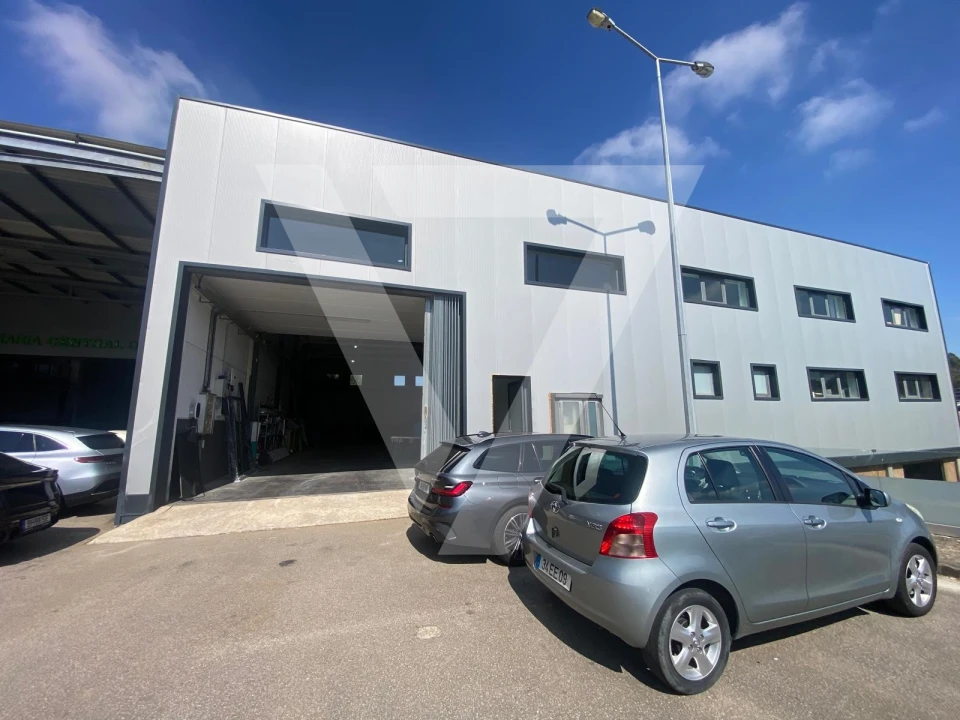 Armazém para Venda em Baguim do Monte (Rio Tinto) Foto 5