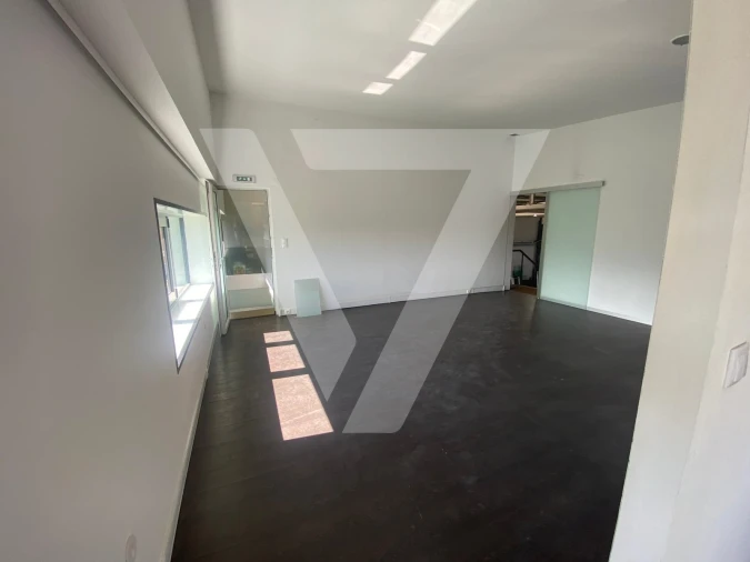 Armazém para Venda em Baguim do Monte (Rio Tinto) Foto 22