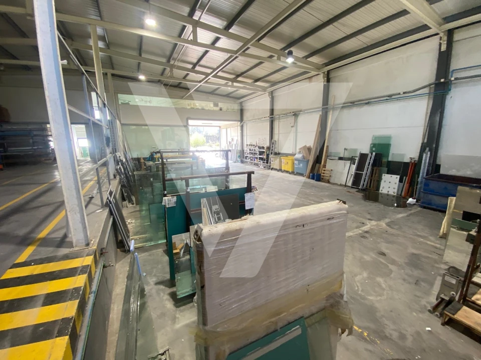 Armazém para Venda em Baguim do Monte (Rio Tinto) Foto 10