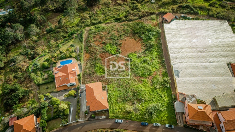 Terreno para Venda em Prazeres Foto 2