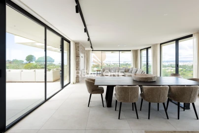 Moradia T4 para Venda em Estômbar e Parchal