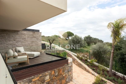 Moradia T4 para Venda em Estômbar e Parchal