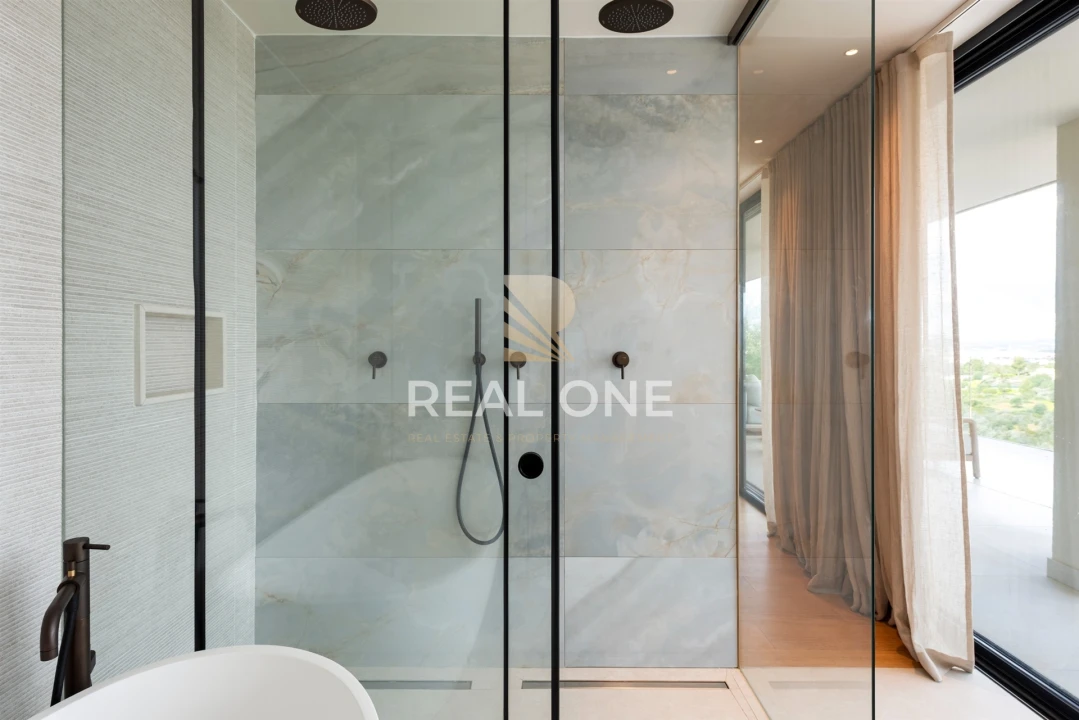 Moradia T4 para Venda em Estômbar e Parchal Foto 31