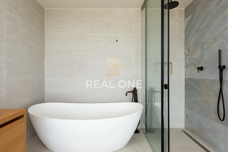 Moradia T4 para Venda em Estômbar e Parchal Foto 32