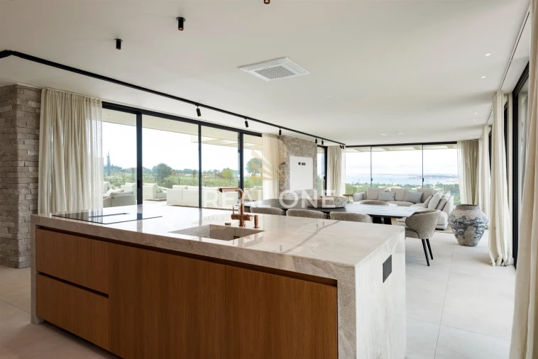 Moradia T4 para Venda em Estômbar e Parchal Foto 20