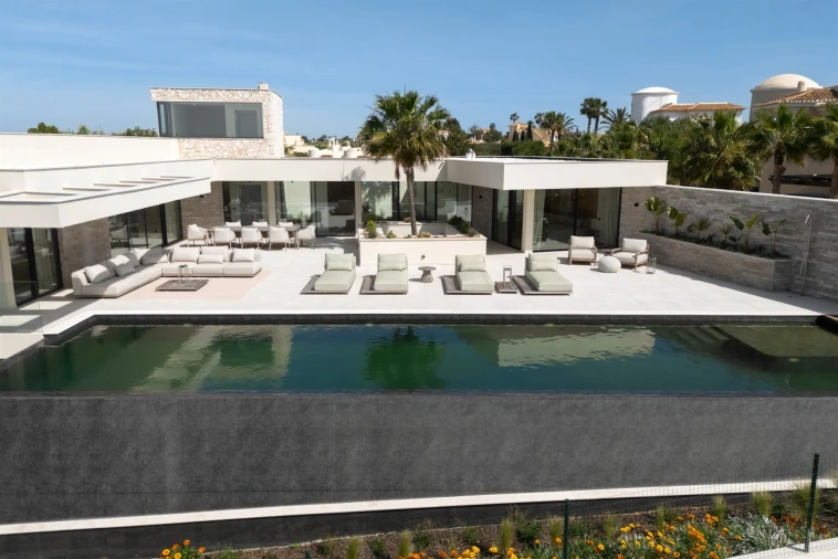 Moradia T4 para Venda em Estômbar e Parchal Foto 6