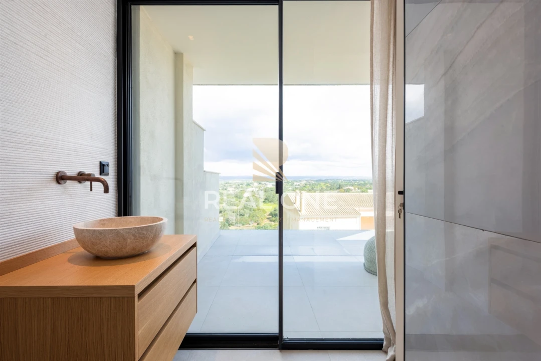 Moradia T4 para Venda em Estômbar e Parchal Foto 26