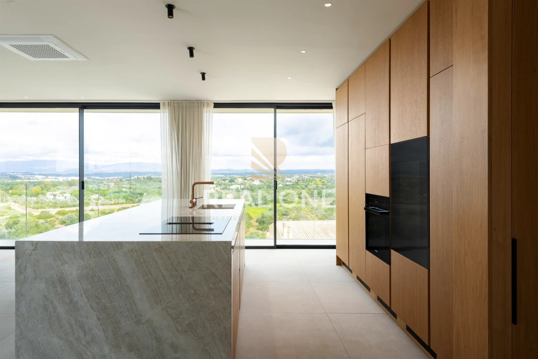 Moradia T4 para Venda em Estômbar e Parchal Foto 22