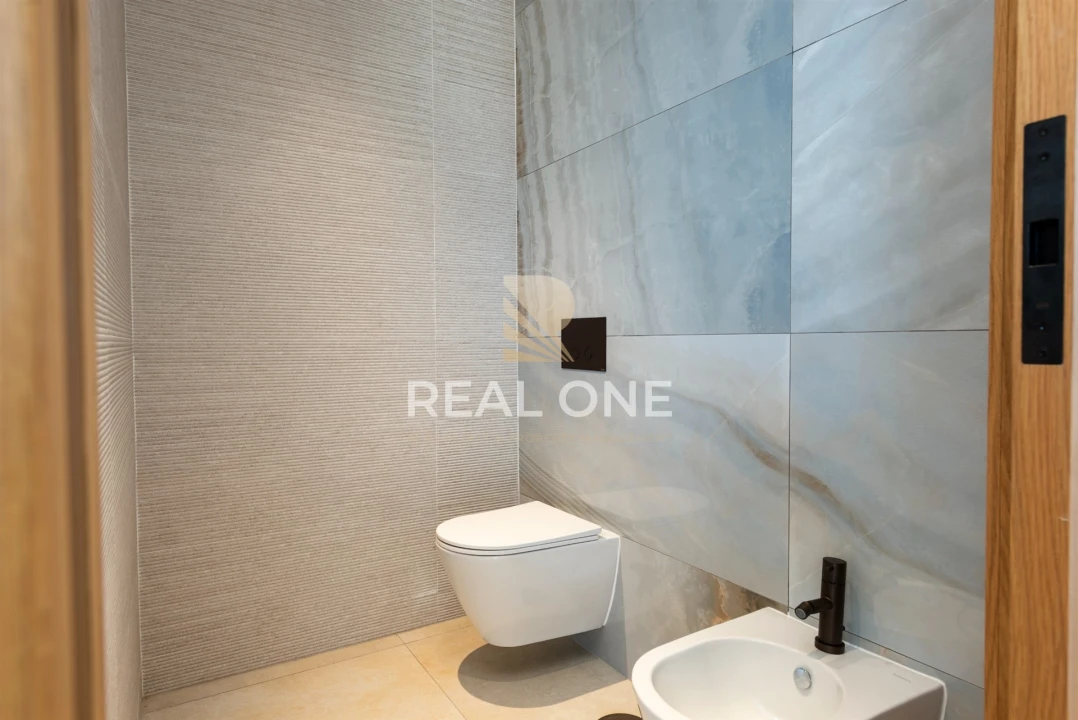 Moradia T4 para Venda em Estômbar e Parchal Foto 33