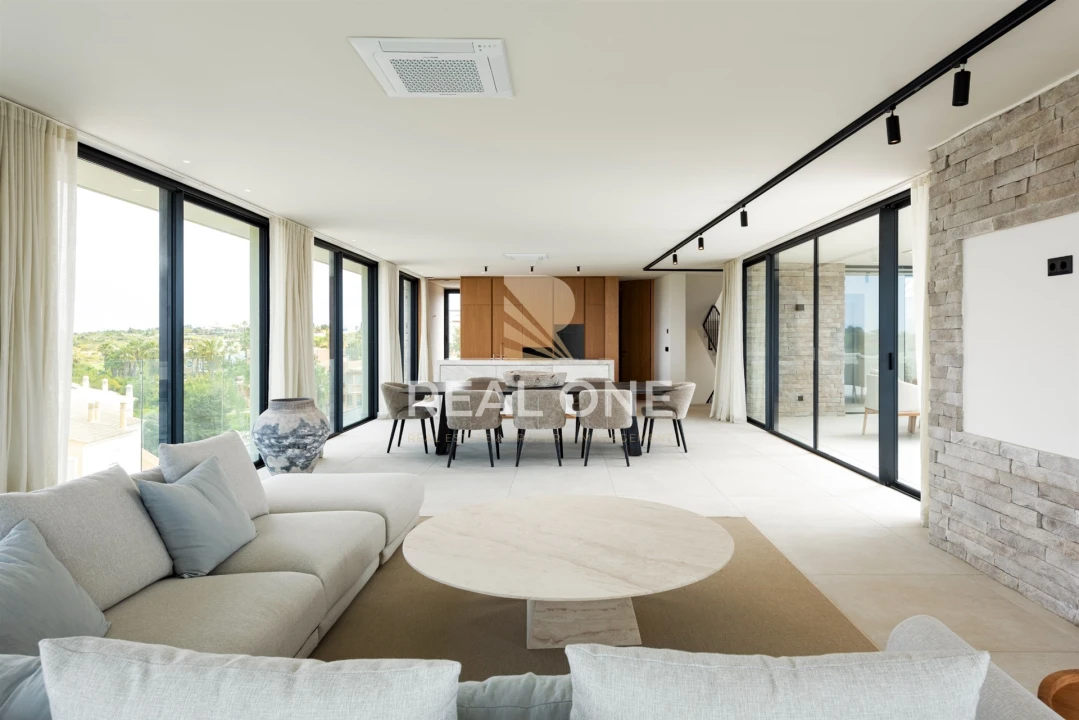 Moradia T4 para Venda em Estômbar e Parchal Foto 17