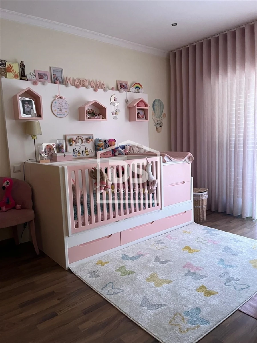 Moradia T3 para Venda em Duas Igrejas Foto 12