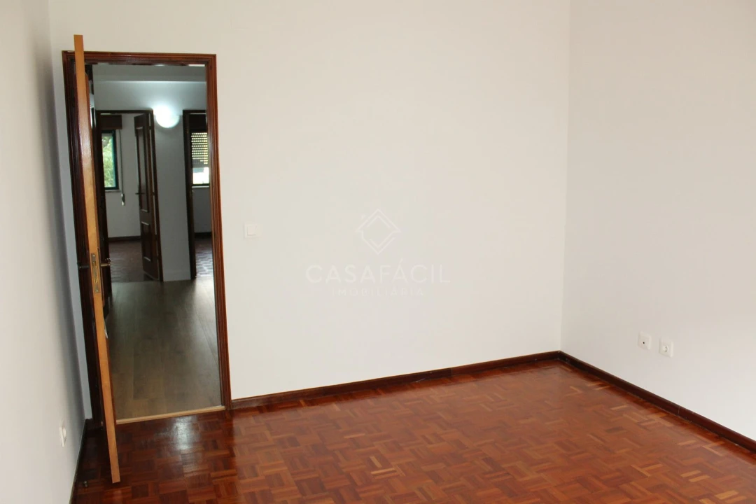Apartamento T3 para Arrendamento em Alcochete Foto 15