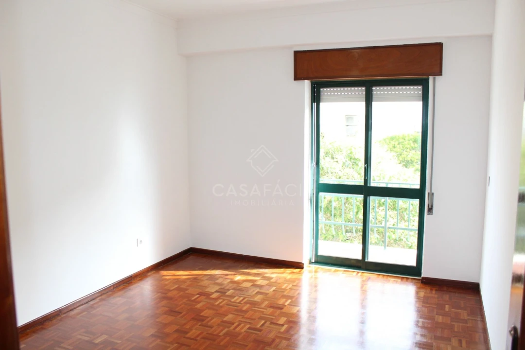 Apartamento T3 para Arrendamento em Alcochete Foto 14