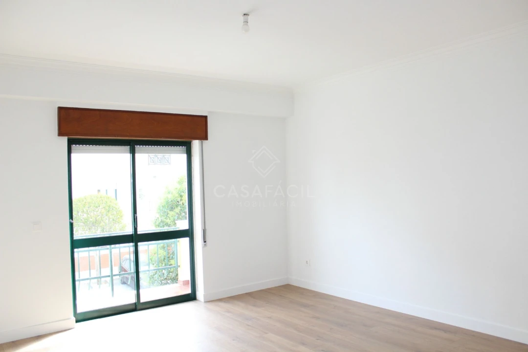 Apartamento T3 para Arrendamento em Alcochete Foto 7