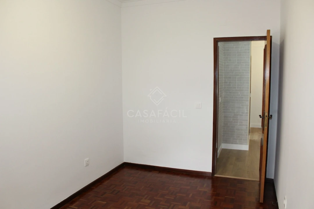 Apartamento T3 para Arrendamento em Alcochete Foto 12