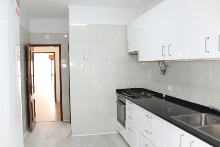 Apartamento T3 para Arrendamento em Alcochete Foto 3