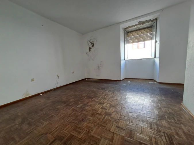 Moradia T5 para Venda em Miranda do Douro Foto 14