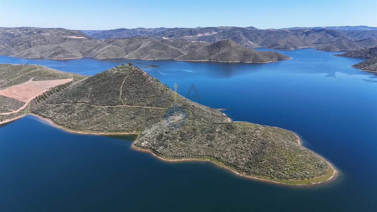 Quinta T0 para Venda em Cerejais Foto 17