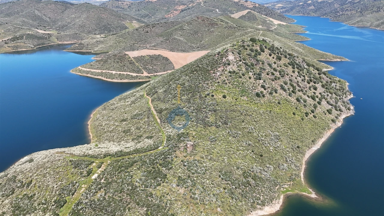 Quinta T0 para Venda em Cerejais Foto 12