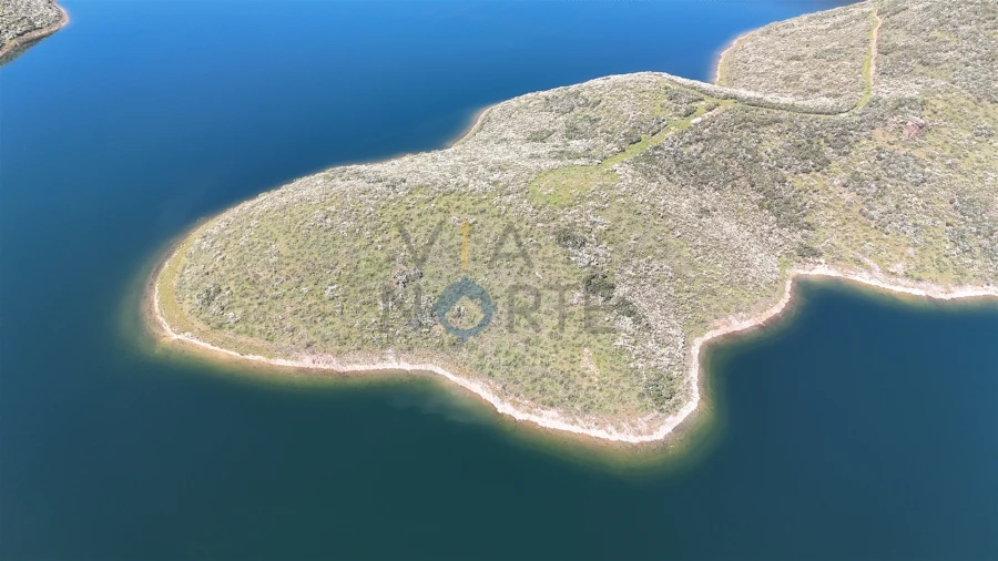 Quinta T0 para Venda em Cerejais Foto 11