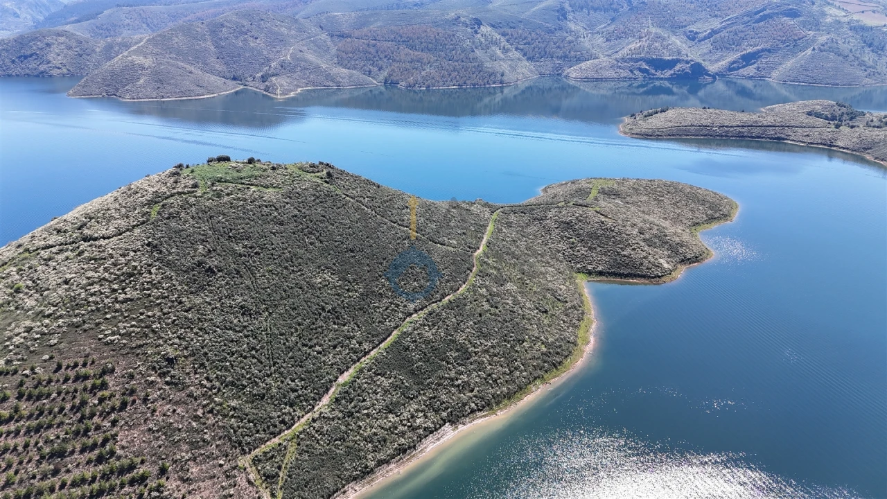 Quinta T0 para Venda em Cerejais Foto 6