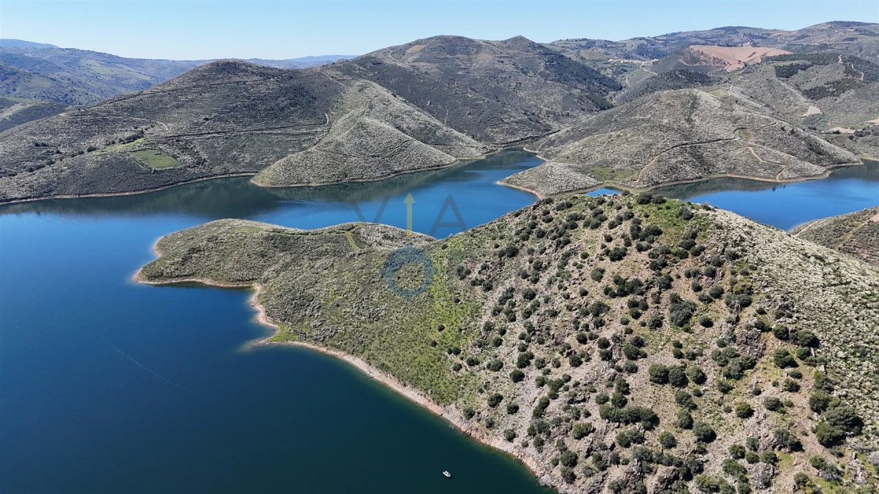 Quinta T0 para Venda em Cerejais Foto 8