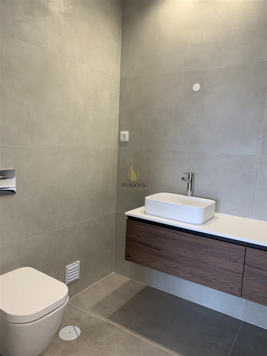 Apartamento T0 para Venda em Ranhados Foto 13