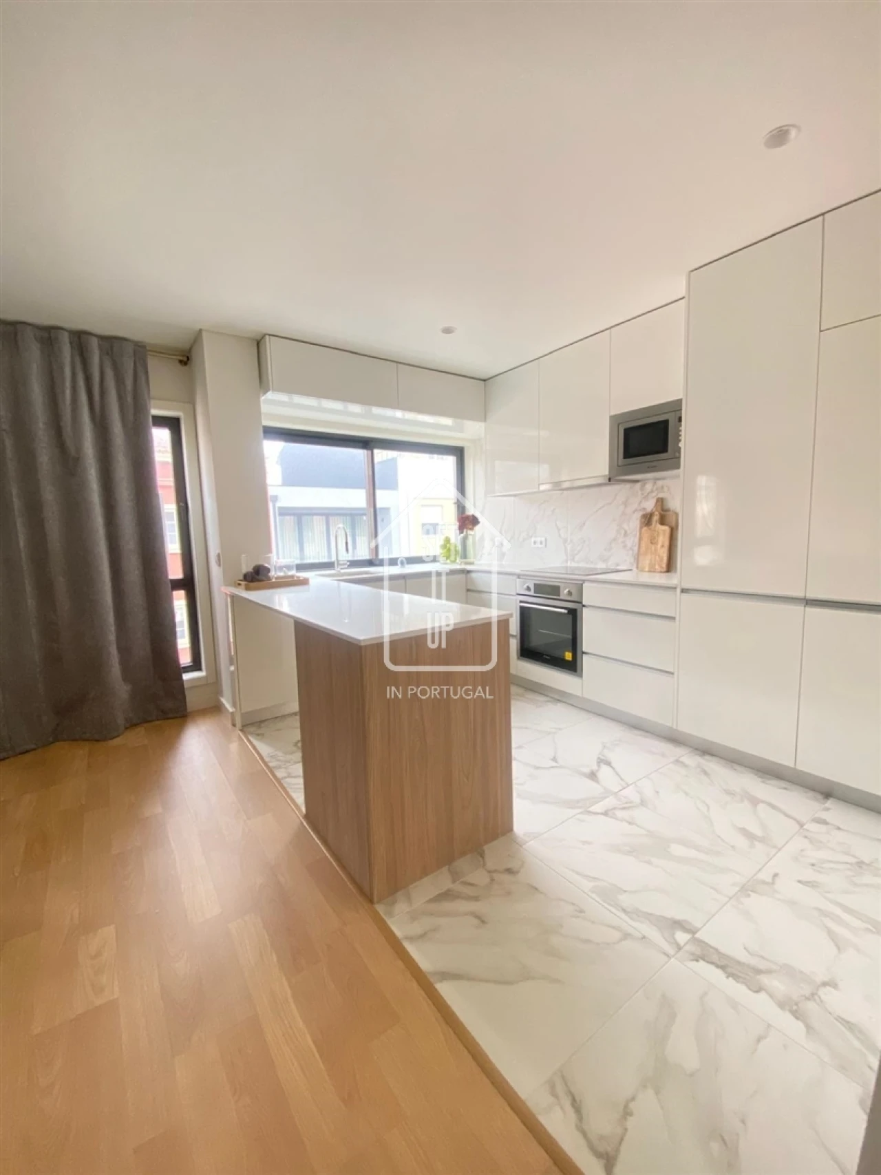 Apartamento T0 para Venda em Cedofeita, Santo Ildefonso, Sé, Miragaia, São Nicolau e Vitória Foto 16