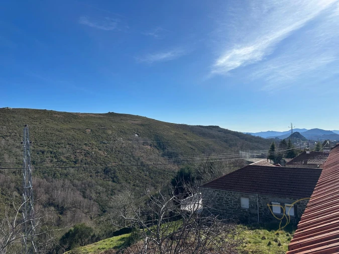 Moradia T3 para Venda em Castro Laboreiro e Lamas de Mouro Foto 29