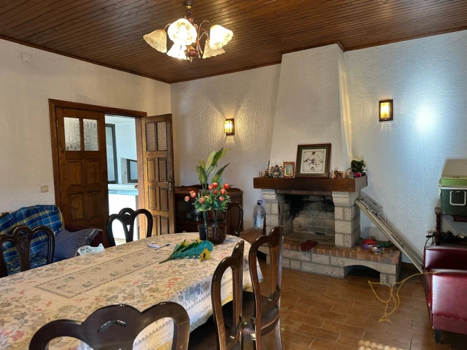 Moradia T3 para Venda em Castro Laboreiro e Lamas de Mouro Foto 11