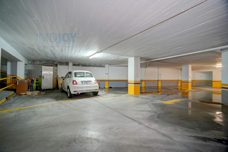 Loja para Venda em Falagueira-Venda Nova Foto 19