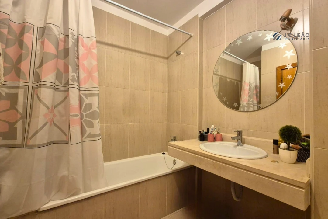 Apartamento T2 para Venda em Moreira Foto 37