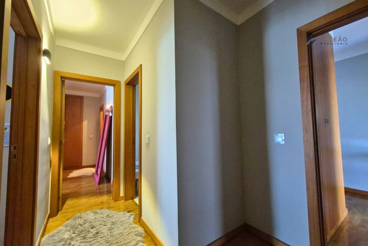 Apartamento T2 para Venda em Moreira Foto 28
