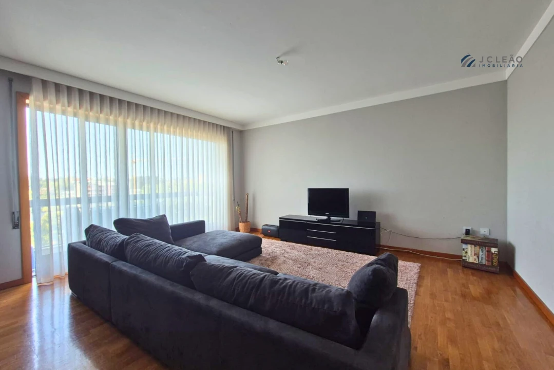 Apartamento T2 para Venda em Moreira Foto 12