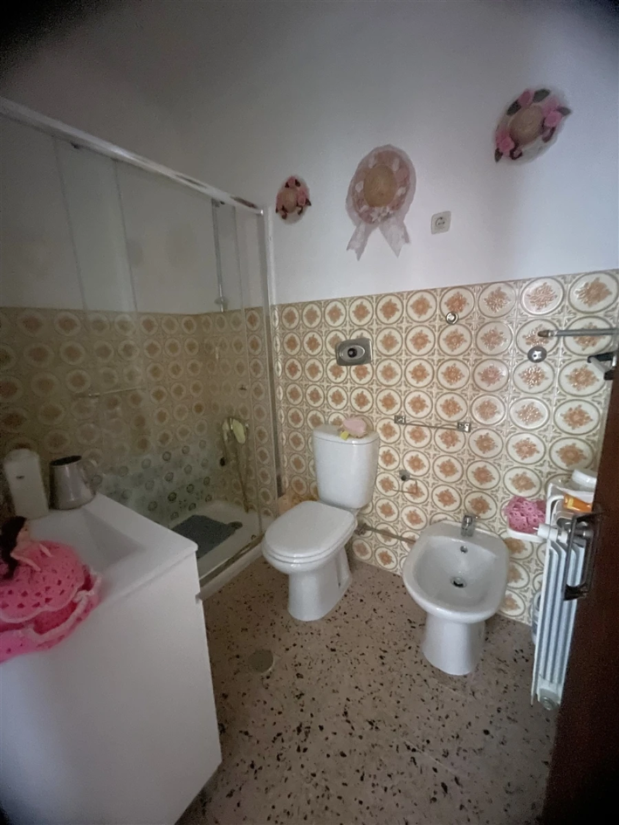 Moradia T4 para Venda em Melo e Nabais Foto 11