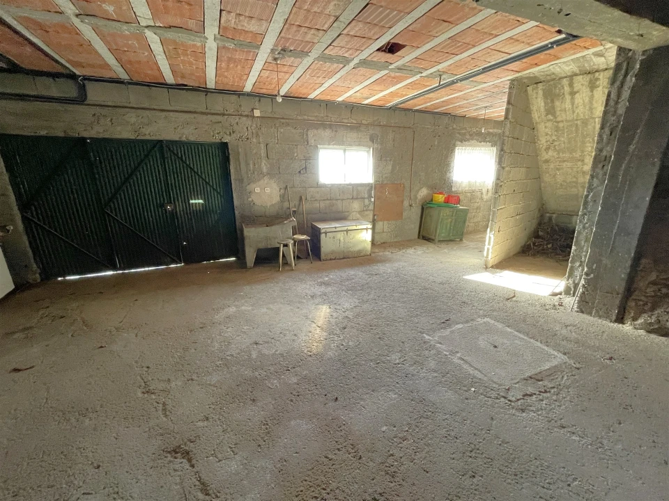 Moradia T4 para Venda em Melo e Nabais Foto 5