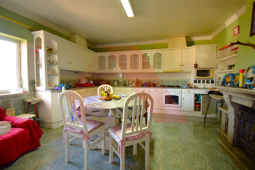 Moradia T5 para Venda em Côja e Barril de Alva Foto 3