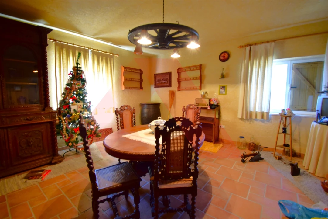 Moradia T5 para Venda em Côja e Barril de Alva Foto 5