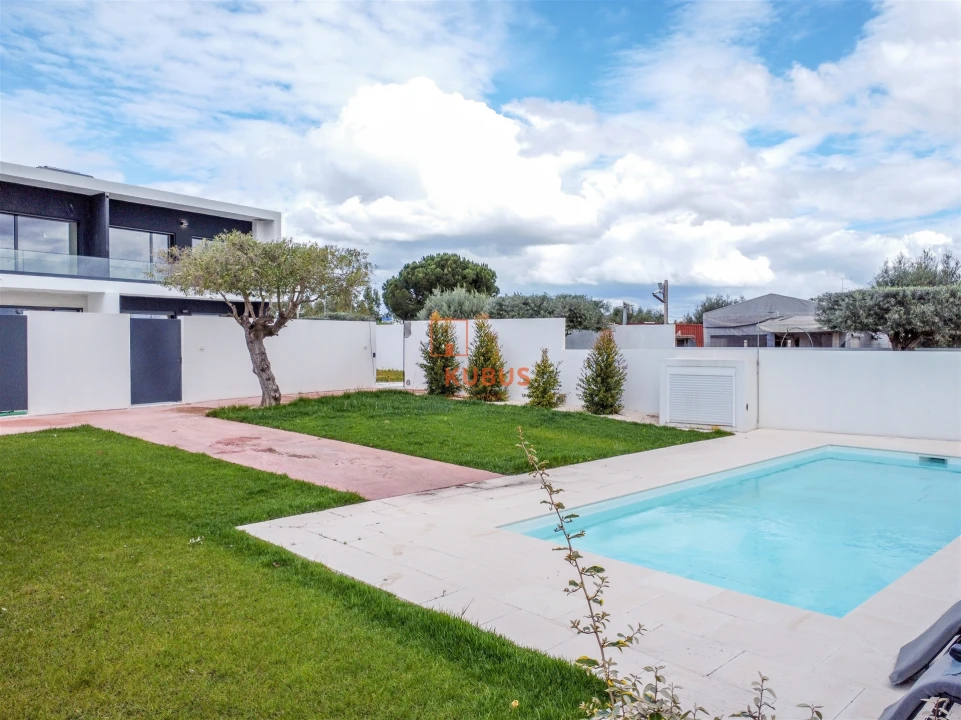 Moradia T4 para Venda em Nossa Sra de Fatima Foto 40