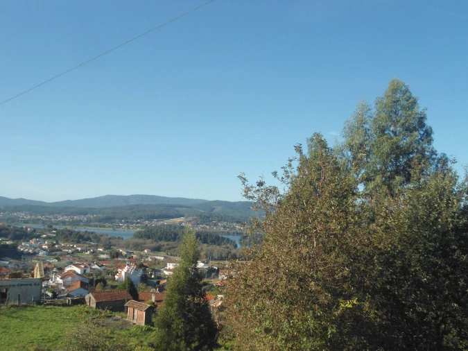 Moradia T3 para Venda em Gondarem Foto 3