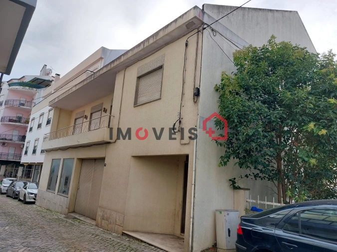 Moradia T3 para Venda em Nossa Senhora da Piedade Foto 1