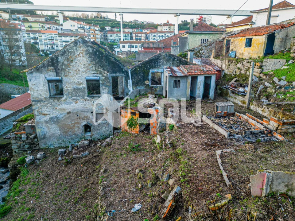 Terreno para Venda em Oliveira do Douro Foto 4
