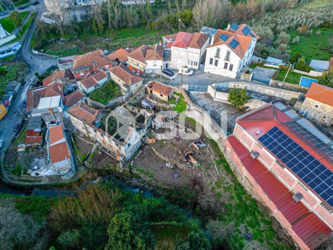Terreno para Venda em Oliveira do Douro Foto 14