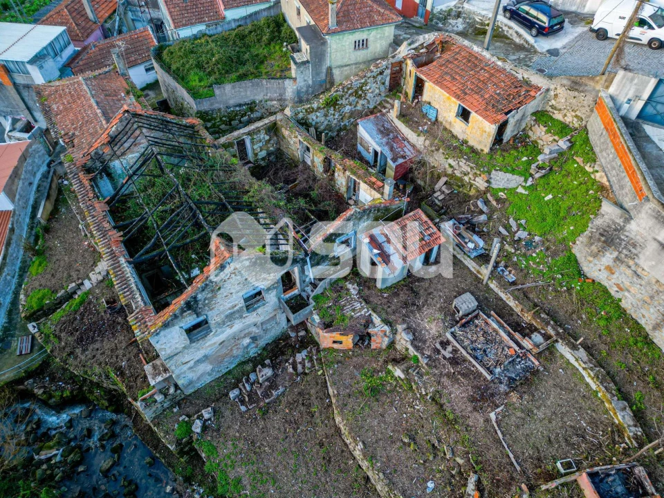 Terreno para Venda em Oliveira do Douro Foto 10
