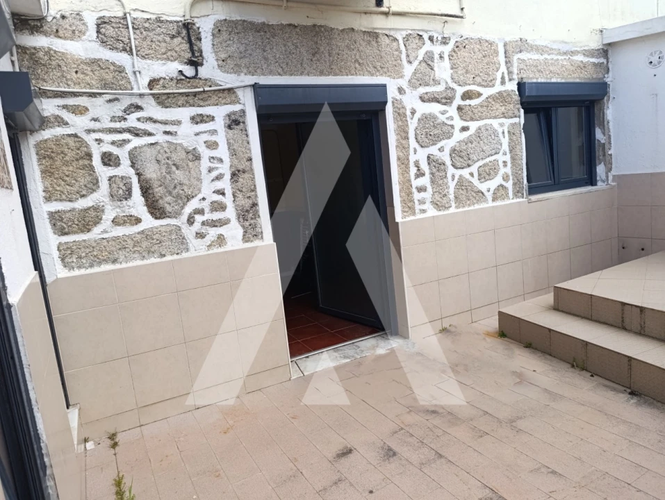 Negócio para Venda em Areosa Foto 3