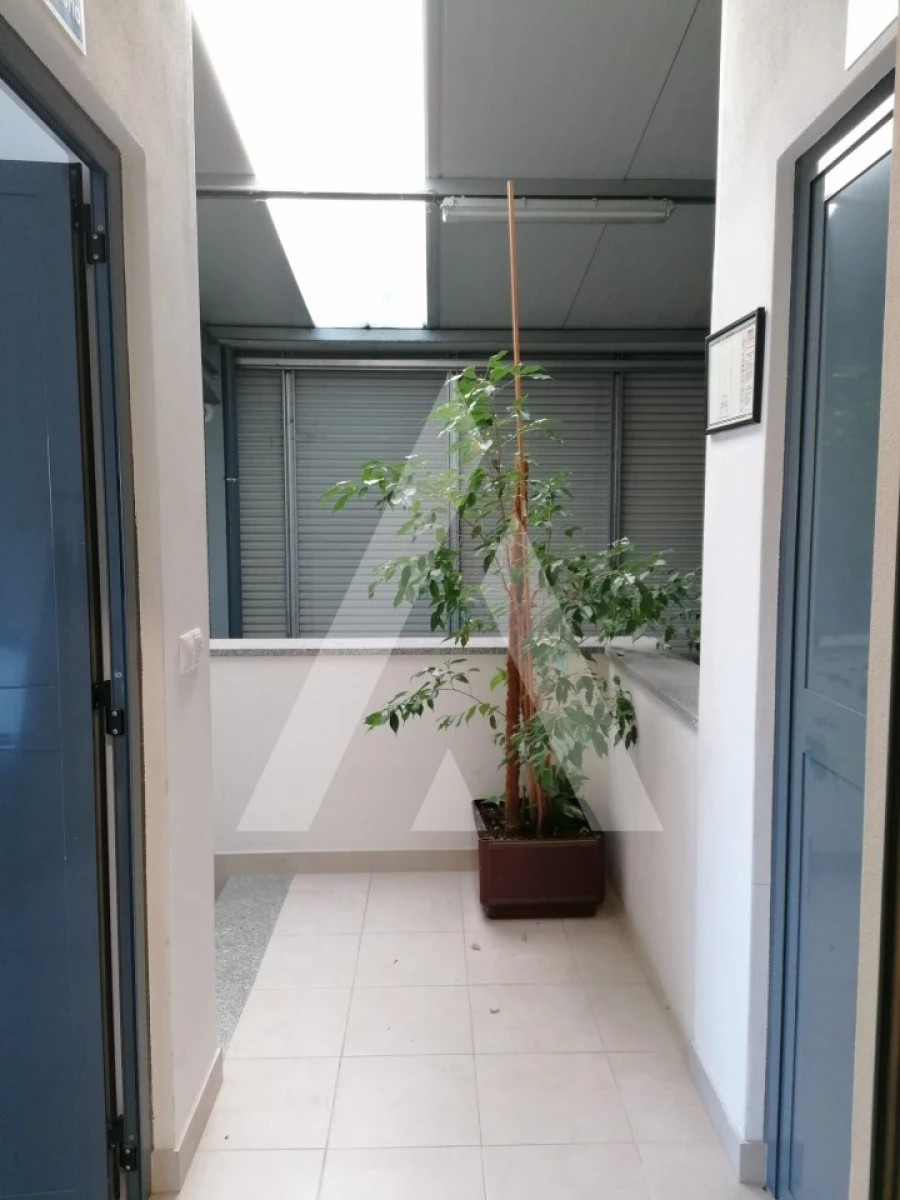 Armazém para Venda em Moita Foto 4